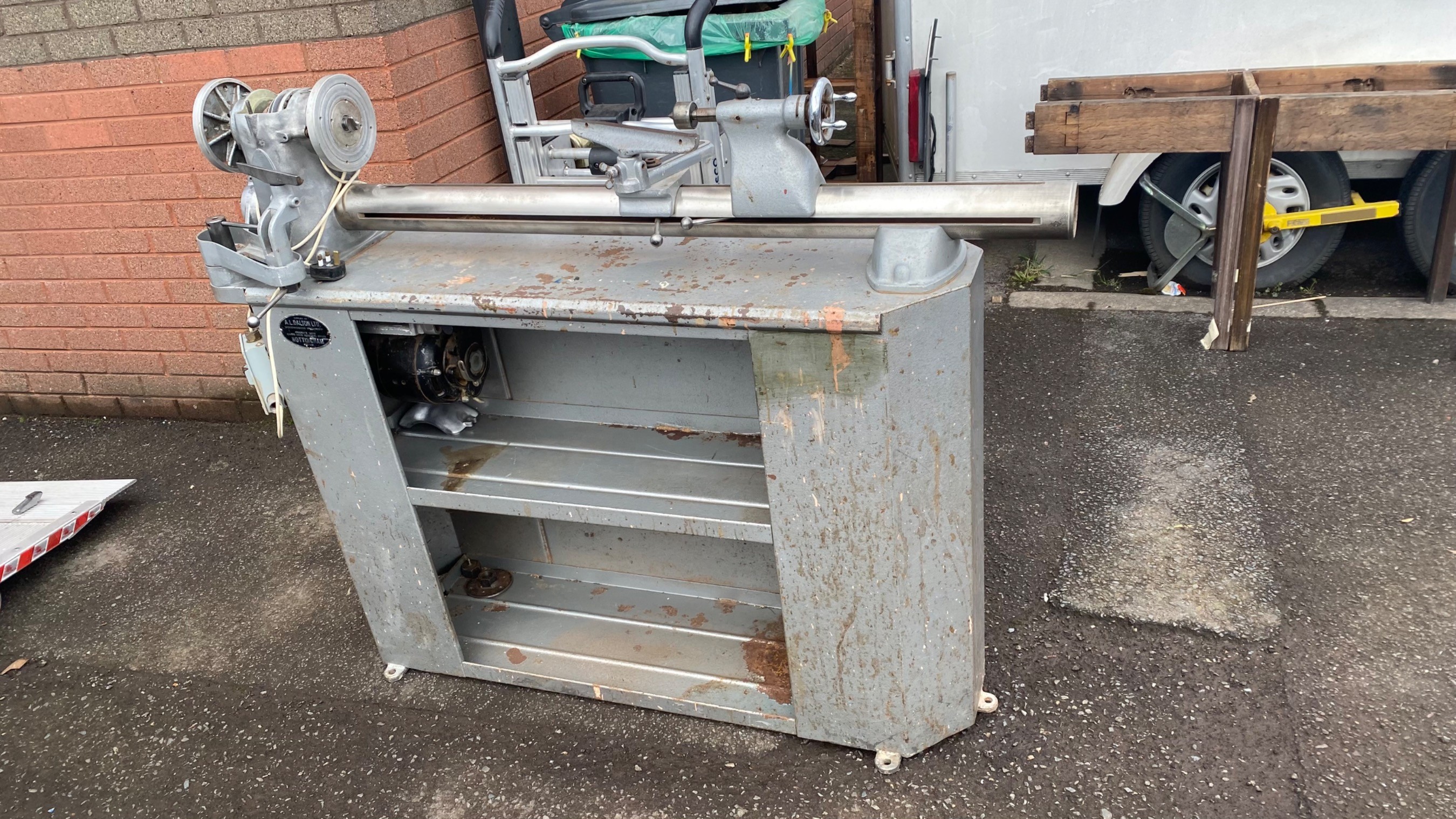 i restored this lovely old lathe during covid